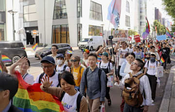 「自由な社会」目指し行進　札幌でLGBTQパレード