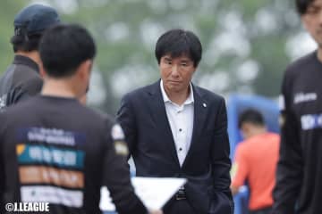 J3沼津が中山雅史監督の退任を発表…最下位低迷で指揮官交代に「申し訳ない気持ちでいっぱい」