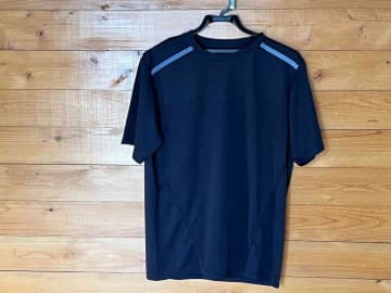 ワークマンの「氷撃冷感-10℃半袖Tシャツ」は580円なのに超優秀！機能性と魅力を正直レビュー！