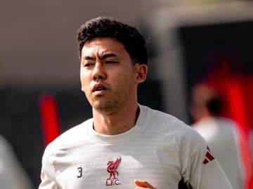遠藤航がプレミア４試合連続でベンチスタート。リバプールの開幕４連勝が懸かるバーンリー戦で出番はあるか