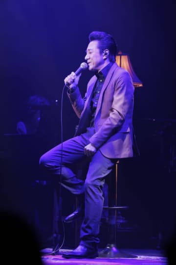 【ライブレポート】HOUND DOG、大友康平が秋を謳う「君の歌になってくれたら嬉しい」