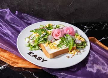 LE SSERAFIMカフェが登場♡ライブフォトや特典付きメニューに注目