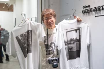 写真をTシャツで“着る”感覚とは？　ハービー・山口写真展「Wearable Herbie! ～いつでも、どこでも、ハービー。」レポート