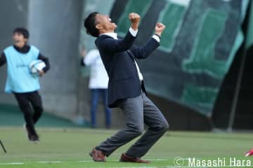 ダービー当日アウェイ投入のJ1東京V“黄金期回帰”コンフィットシャツに熱視線！｢襟付きのシャツが気になりすぎる｣｢レトロなデザインいい！｣