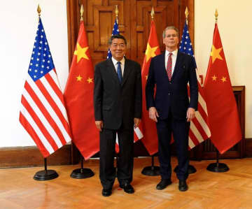 中国と米国、スペインで経済貿易協議を開始