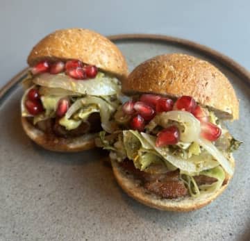 高円寺で大人の寄り道！アジア料理と自然派ワイン＆ヴィンテージ店めぐり