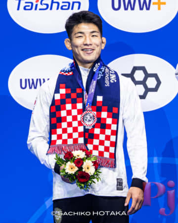 ＜レスリング＞【写真集】2025年世界選手権／男子フリースタイル86kg級・石黒隼士（自衛隊）－決勝・表彰式