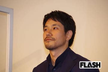 ビクビク痙攣した子熊の返り血が…松山ケンイチが公開した「クマ駆除動画」に賛否両論…二拠点生活でハンターとしても生きる理由とは