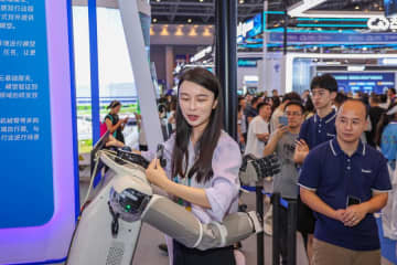 中国のシニアライフを向上させる最先端のスマート製品