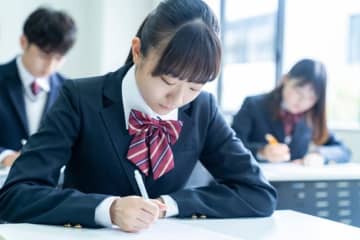 ひろゆき、現役高校生が選ぶ「総理になってほしい人ランキング」に『真面目に考えてる気がする』と私見…ネット上でも若者視点の『次期総理』が話題に「2位、高校生らしくて良いな。」「よほど今の政治家って威厳も風格ないんだな…」「悪いことではない。今の政治を憂いているわけですし。」