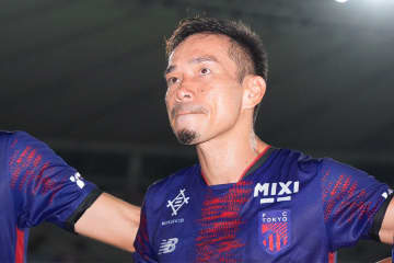 39歳の初戦を迎えた長友佑都「伝説を残す」　東京ダービーでフル出場「W杯で優勝メンバーになる」