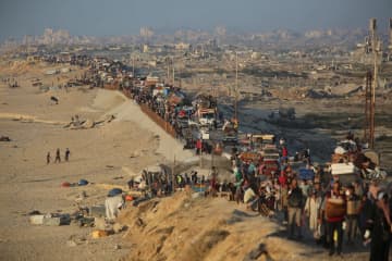 ガザ市集中攻撃で住宅破壊　イスラエル軍、退避強制か