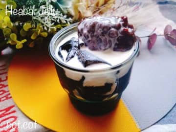 台湾の薬膳。仙草ゼリー