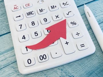 ７月実質賃金0.5％増に　厚労省・毎勤速報