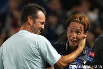 宇佐美貴史らの推進力で主導権を握ったガンバ、復帰の渡邊凌磨や助っ人の投入で浦和が一発を狙うも…試合を決めたのは夏加入MFのエリア外ミドル弾
