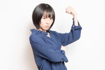 上司の「黙って早くやれ！」に我慢の限界、「やってられるか！」とペットボトルを投げつけて帰った女性