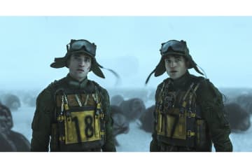 4K UHD BD『ミッキー17』、宇宙船と異星生物の轟音がホームシアターを震わせる