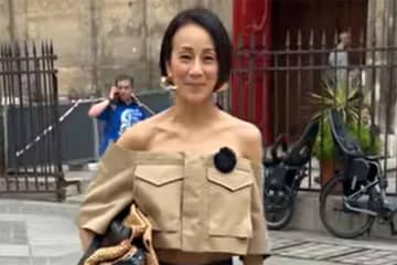 「スタイル抜群で刺激的」　背中が美しすぎると話題　中村江里子さんが披露した大胆バックレススタイルが絶賛の声