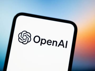 ChatGPTの用途に「大きな変化」、OpenAIらの調査で浮き彫りに