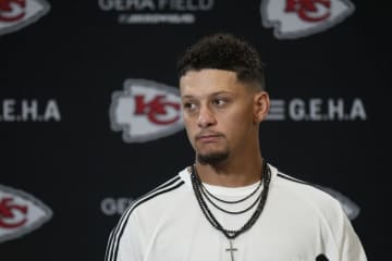 イーグルスに敗れ、QBマホームズの加入後初めて開幕2連敗を喫したチーフス