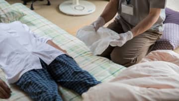 父さんを見捨てるのか？…年金月17万円の80歳男性、55歳長女から「特養入居」を打診されるも拒否→1年後、娘に心から謝罪したワケ【FPの助言】