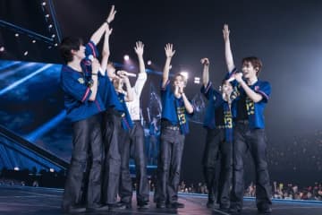 【REPORT】RIIZE、東京ドーム公演決定に歓喜！メンバーへの誕生日サプライズも「今日は忘れられない日になると思う」