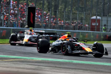 角田裕毅とローソンの接触に対する私見。フェルスタッペン勝利の起点となった空力変更【中野信治のF1分析／第16戦】