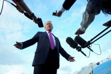 トランプ氏、米企業の四半期決算廃止を支持　経済の再構築目指すなか