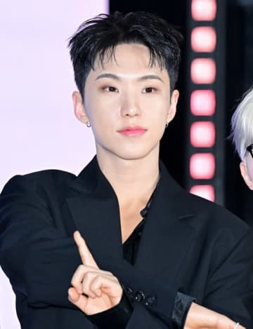 本日入隊のSEVENTEEN・ホシ、教育支援に1億ウォン寄付！「少しでも力と応援を届けたい」
