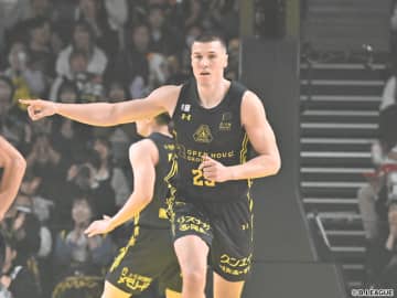 横浜BC新加入のケーレブ・ターズースキーが肋骨骨折などによりIL登録…マイク・コッツァーに続き2人目