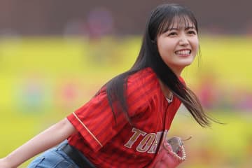 試合ないのに…楽天ファンを襲った悲報「まじか」　黒髪美女との“突然の別れ”にロス続出
