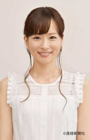 透明感きらめく皆藤愛子、ノースリワンピ×ハーフアップ姿を披露