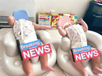 離乳食イヤァァ！双子が見せた離乳食を全力拒否する見事な海老反り姿。その息の合った拒否っぷりに「スケート選手も驚きの反り具合」との声
