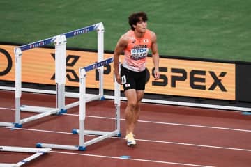 泉谷駿介、準決勝1時間前に自宅から急転参戦！　欠場繰り上げに「驚いた」、無念の転倒は「自分の力不足」【東京世界陸上】