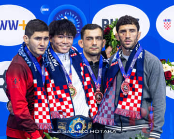 ＜レスリング＞【写真集】2025年世界選手権／男子フリースタイル79kg級・髙橋海大（日体大）－決勝・表彰式