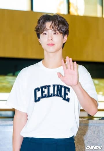 パク・ボゴム、韓国の田舎で理容師に！？新バラエティへの出演報道に期待の声
