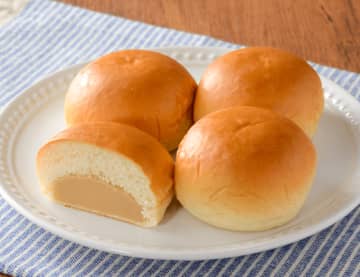 手軽に小腹を満たせる119kcalのピーナッツクリームパンが4個入って税込160円! ローソンがコスパのいい「ピーナッツクリームパン 4個入」を本日16日(火)発売