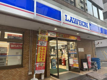 ローソン、「手話の日」を前に店舗従業員向けに手話講座を開催