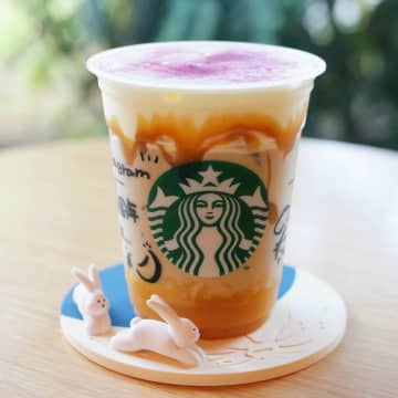 【スタバ】マニアがオーダーした「新作カスタム」が気になる♡
