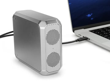 M.2 SSDを4枚格納できるUSB4対応アルミケース