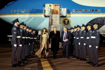 トランプ米大統領、英国に到着　２度目の公式訪問