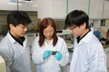 中国の研究者、無機薄膜太陽電池開発で新たな成果