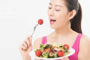 ダイエットで「ドレッシング」を使うならどれが正解？管理栄養士が種類別のカロリーや特徴を比較！
