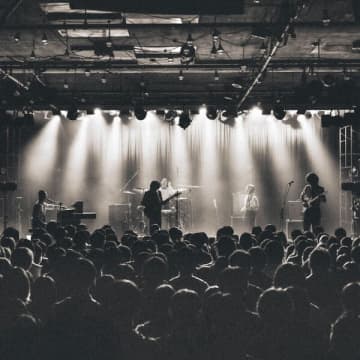 Khaki、初のライブアルバムをリリース。昨年末のリキッドルームワンマン公演を全編収録