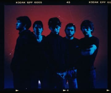 アイルランド発バンド Cardinals、デビューアルバム表題曲「Masquerade」リリース＆MV公開