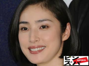 「奇跡の50代女性芸能人」ランキング、天海祐希を抑えた歌手としても活動する可憐女優は【トップ3】