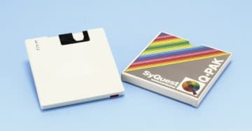 リムーバブルHDDで一時代を築いたSyQuestの初代「Q-PAK」（容量6.38MB・1982年頃～）：ロストメモリーズ File005（再掲）