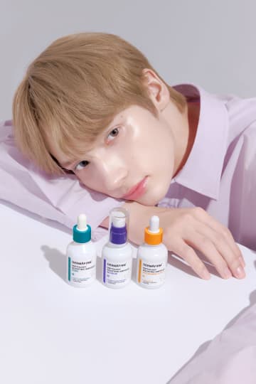 TOMORROW X TOGETHERの”HUENINGKAI(ヒュニンカイ)”がアンバサダーを務めるDERMAFIRM(ダーマファーム)の高純度ペプチド『PEPTOLOGY』を遂に日本のオフラインで発売開始！