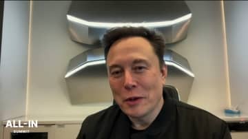 マスク氏「2055年までに火星に移住可能」–新スターシップは「抜本的に再設計」