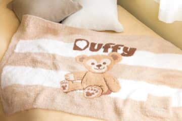 ダッフィーがちょこんと座ったニットブランケット 東京ディズニーシーgelato piqueプロデュースグッズ